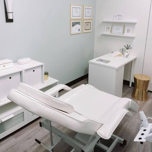 Skincare Spa Suites For Lease Like Sola Salons in Pittsburgh, PA MY SALON Suite South Hills