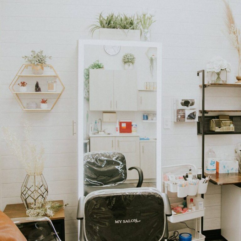 Sola Salon Suite Style Beauty Suite Studio in Pittsburgh, PA MY SALON Suite South Hills Sola Salon Suite Style Beauty Suite Studio in Pittsburgh, PA MY SALON Suite South Hills